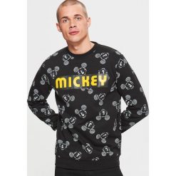 Bluza MICKEY MOUSE - Czarny. Czarne bluzy męskie marki Cropp, s, z motywem z bajki, bez kołnierzyka, bez rękawów, bez kaptura. Za 99,99 zł.