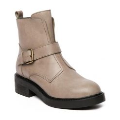 Buty zimowe damskie: Skórzane botki w kolorze beżowym
