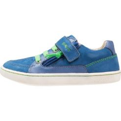 Kickers LYPSTER Tenisówki i Trampki bleu vert. Niebieskie trampki męskie Kickers, ze skóry. Za 369,00 zł.
