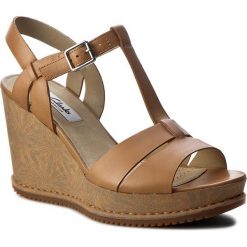 Sandały CLARKS - Adesha River 261232264 Tan Leather. Pomarańczowe bez kategorii marki Clarks, ze skóry, na obcasie. W wyprzedaży za 219,00 zł.