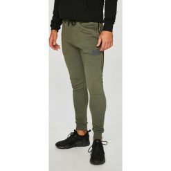 Blend - Spodnie. Zielone spodnie męskie Blend, na co dzień, xl, bez wzorów, z bawełny, casualowe. W wyprzedaży za 89,90 zł.