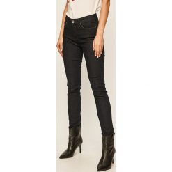 Love Moschino - Jeansy W Q 385. Niebieskie jeansy damskie Love Moschino, s. Za 729,90 zł.