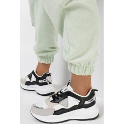 Biało-Czarne Sneakersy Himeths. Białe sneakersy damskie Born2be. Za 99,99 zł.