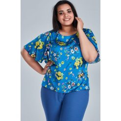 Kolorowa bluzka Nela duże rozmiary XXL OVERSIZE PLUS SIZE LATO. Niebieskie bluzki damskie Moda Size Plus Iwanek, na co dzień, na lato, s, w kwiaty, z materiału, eleganckie, bez kołnierzyka, plus size, bez rękawów. Za 79,00 zł.