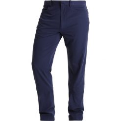 Polo Ralph Lauren Golf Spodnie materiałowe french navy. Niebieskie spodnie męskie marki Polo Ralph Lauren Golf, m, bez wzorów, z elastanu, sportowe, długie. W wyprzedaży za 411,75 zł.