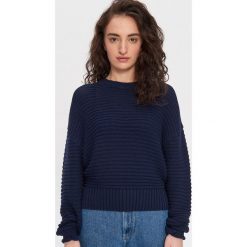 Sweter ze strukturalnym splotem - Granatowy. Niebieskie swetry damskie House, s, bez wzorów, ze splotem, bez rękawów, bez kaptura. W wyprzedaży za 29,99 zł.