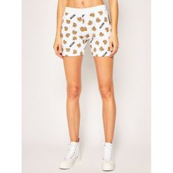 Szorty materiałowe Moschino Underwear & Swim A4322 9017. Białe szorty damskie Moschino Underwear & Swim, xs, bez wzorów, z elastanu. W wyprzedaży za 379,00 zł.