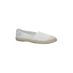 Espadryle Casu Białe espadryle slip on ażurowe DD1802-2. Białe espadryle damskie marki Casu, bez wzorów, bez obcasa. Za 49,99 zł.