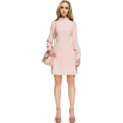 FAWNA Taliowana sukienka ze stójką - pudrowa. Różowe sukienki damskie Stylove, s, bez wzorów, z tiulu, ze stójką, bez rękawów, rozkloszowane. Za 169,00 zł.
