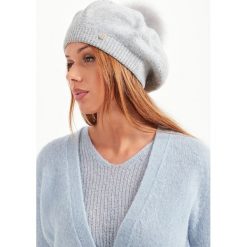 CZAPKA LIU JO. Czapki damskie Liu Jo, bez wzorów. Za 349,00 zł.