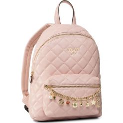 Plecak GUESS - Stacie HGSTA2 PU203 ROSE. Różowe plecaki damskie Guess, z aplikacjami, ze skóry ekologicznej, eleganckie. Za 279,00 zł.