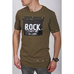 Koszulka męska t-shirt długa zielona Recea. Zielone koszulki męskie Recea, m, z aplikacjami, z bawełny, bez kołnierzyka, długie. W wyprzedaży za 29,99 zł.