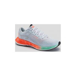 Buty do biegania KIPRUN KD PLUS damskie. Szare buty sportowe damskie KIPRUN, bez wzorów, z poliesteru, do biegania. Za 279,99 zł.