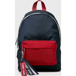 Tommy Jeans - Plecak. Niebieskie plecaki damskie Tommy Jeans, bez wzorów, z poliesteru. W wyprzedaży za 299,90 zł.