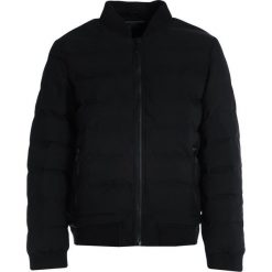 Czarna Kurtka Desiree. Czarne kurtki męskie Born2be, xl, bez wzorów, eleganckie. Za 219,99 zł.