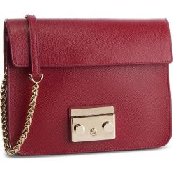 Body torebki FURLA - Metropolis 993623 K K502 ARE Ciliegia d. Czerwone torebki klasyczne damskie Furla, bez wzorów, ze skóry, klasyczne, bez dodatków. Za 1240,00 zł.