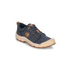 Buty Aigle TENERE LIGHT LOW CVS. Niebieskie trampki męskie marki Aigle, bez wzorów, bez zapięcia. Za 379,00 zł.