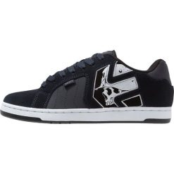 Etnies METAL MULISHA FADER 2 Obuwie deskorolkowe navy. Niebieskie trampki męskie marki Etnies, bez wzorów, ze skóry, bez zapięcia. Za 379,00 zł.