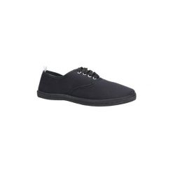 Buty Casu Czarne tenisówki sznurowane CZ02. Czarne trampki i tenisówki damskie marki Casu, bez wzorów, na sznurówki. Za 19,99 zł.