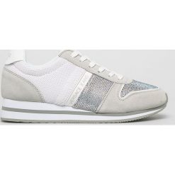 Versace Jeans - Buty. Białe buty sportowe damskie Versace Jeans, bez wzorów, z jeansu, sportowe. W wyprzedaży za 319,90 zł.