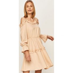 Answear - Sukienka. Brązowe sukienki damskie ANSWEAR, m, bez wzorów, z bawełny, bez kołnierzyka, z długim rękawem, długie, mini, rozkloszowane. W wyprzedaży za 119,90 zł.