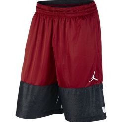 SPODENKI NIKE AIR JORDAN CLASSIC BLOCKOUT 831338 687. Brązowe spodenki i szorty męskie marki Jordan. Za 149,00 zł.