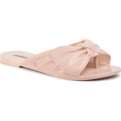 Japonki MELISSA - Rose Ad 32681 Light Pink 51694. Różowe klapki damskie Melissa, bez wzorów, z tworzywa sztucznego, bez obcasa, na obcasie. Za 219,00 zł.
