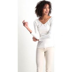 Koszulka "Lucia" w kolorze białym. Białe koszulki damskie Garcia, xs, bez wzorów, z bawełny, bez kołnierzyka. W wyprzedaży za 42,95 zł.