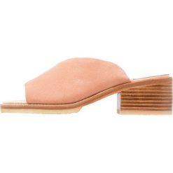 Klapki damskie: Clarks Originals AMARA MULE Klapki sand stone