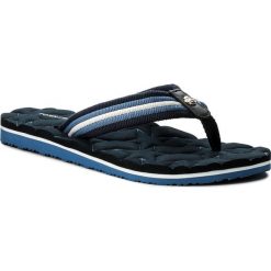 Japonki TOMMY HILFIGER - Comfort Low Beach Sandal FW0FW02368 Midnight 403. Niebieskie klapki damskie TOMMY HILFIGER, bez wzorów, ze skóry, bez obcasa. W wyprzedaży za 119,00 zł.