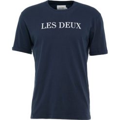 T-shirty męskie: Les Deux Tshirt z nadrukiem navy