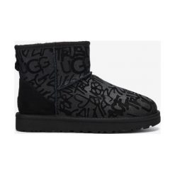 UGG Classic Mini Sparkle Graffiti Śniegowce Czarny. Czarne śniegowce damskie Ugg, na zimę, ze skóry, bez zapięcia. Za 753,95 zł.