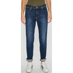 Wrangler - Jeansy Wonder Blue. Niebieskie jeansy damskie Wrangler. W wyprzedaży za 229,90 zł.