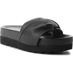 Klapki BRONX - 84625-B BX 1482 Black 01. Czarne klapki damskie Bronx, z aplikacjami, ze skóry, bez obcasa. W wyprzedaży za 259,00 zł.