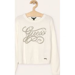 Guess Jeans - Sweter 118 - 175 cm. Czarne swetry dziewczęce z aplikacjami, z wiskozy, z okrągłym kołnierzem, krótkie. W wyprzedaży za 159,90 zł.