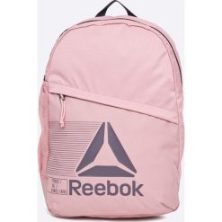 Reebok - Plecak. Różowe plecaki damskie Reebok, w paski, z materiału. W wyprzedaży za 89,90 zł.