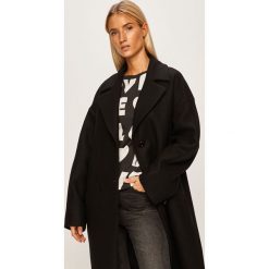 Love Moschino - Płaszcz. Czarne kurtki damskie Love Moschino, m, bez wzorów, z bawełny, bez kaptura. W wyprzedaży za 1299,00 zł.