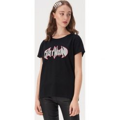 Koszulka Batman - Czarny. Czarne koszulki damskie Sinsay, s, z motywem z bajki, bez kołnierzyka. Za 29,99 zł.