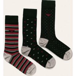 Emporio Armani - Skarpety. Czarne skarpetki męskie Emporio Armani, bez wzorów, z elastanu. W wyprzedaży za 99,90 zł.