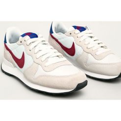 Nike Sportswear - Buty Internationalist. Białe buty sportowe damskie Nike Sportswear, ze skóry. Za 379,90 zł.
