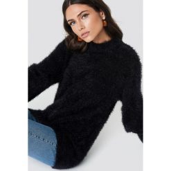 Rut&Circle Sweter z bufiastym rękawem Ferdone - Black. Czarne swetry damskie marki Rut&Circle, bez wzorów, z dzianiny, bez rękawów, bez kaptura. W wyprzedaży za 97,17 zł.