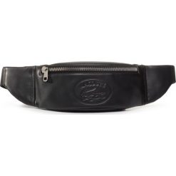 Saszetka nerka LACOSTE - NH2657IC Black. Czarne torby męskie skórzane Lacoste, bez wzorów, ze skóry, młodzieżowe. Za 599,00 zł.