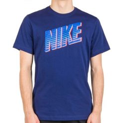 NIKE SPORTSWEAR TEE > CK2777-492. Koszulki męskie Nike, m, z aplikacjami, z bawełny, klasyczne, z okrągłym kołnierzem, z krótkim rękawem, krótkie. Za 89,99 zł.