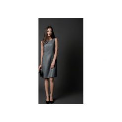 Sukienka koktajlowa ZELINA - jedna sztuka S/M. Szare sukienki koktajlowe marki Silvian Heach, l, z dzianiny, z włoskim kołnierzykiem. Za 379,00 zł.