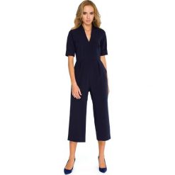 Granatowy Elegancki Kombinezon ze Spodniami Typu Culotte. Niebieskie kombinezony damskie Molly.pl, na co dzień, s, bez wzorów, eleganckie, z klasycznym kołnierzykiem, z krótkim rękawem, krótkie. Za 149,90 zł.