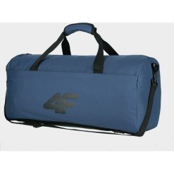 Sportowa torba. Torebki damskie sportowe w paski, z gumy, sportowe, na ramię, bez dodatków. Za 99,99 zł.