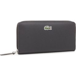 Duży Portfel Damski LACOSTE - L Zip Wallet NF2900PO Black 000. Czarne portfele damskie Lacoste, bez wzorów, ze skóry ekologicznej. Za 399,00 zł.