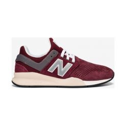 New Balance 247 Tenisówki Czerwony. Czerwone trampki męskie New Balance, bez wzorów, ze skóry, na sznurówki. Za 567,95 zł.