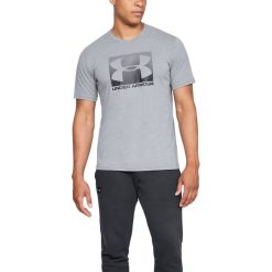 Under Armour Boxed Sportstyle Koszulka Szary. Szare podkoszulki męskie Under Armour, xl, z haftami, z bawełny, bez kołnierzyka, z krótkim rękawem, krótkie. Za 119,95 zł.