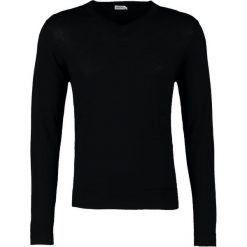 Filippa K Sweter black. Czarne swetry klasyczne męskie Filippa K, m, z materiału. W wyprzedaży za 466,65 zł.